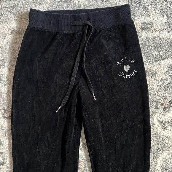 Juicy Couture x Forever 21 Black Velour Joggers - Picture 2 of 13